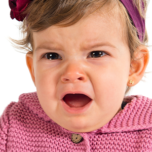 Colicos en bebé, bebé llorando por colicos