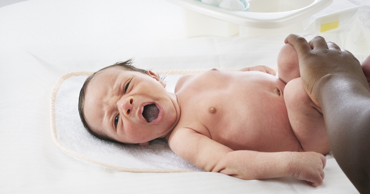 Cómo darle un baño de esponja a tu bebé? Guía completa
